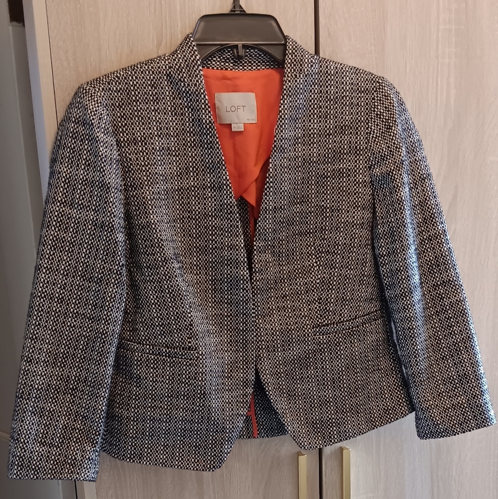 LOFT Women's Black and White Blazer